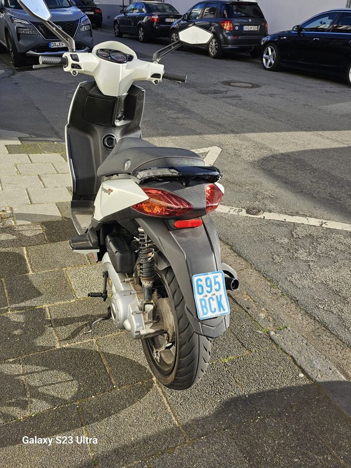 Aprilia Roller sportcity One Street 50 in Darmstadt