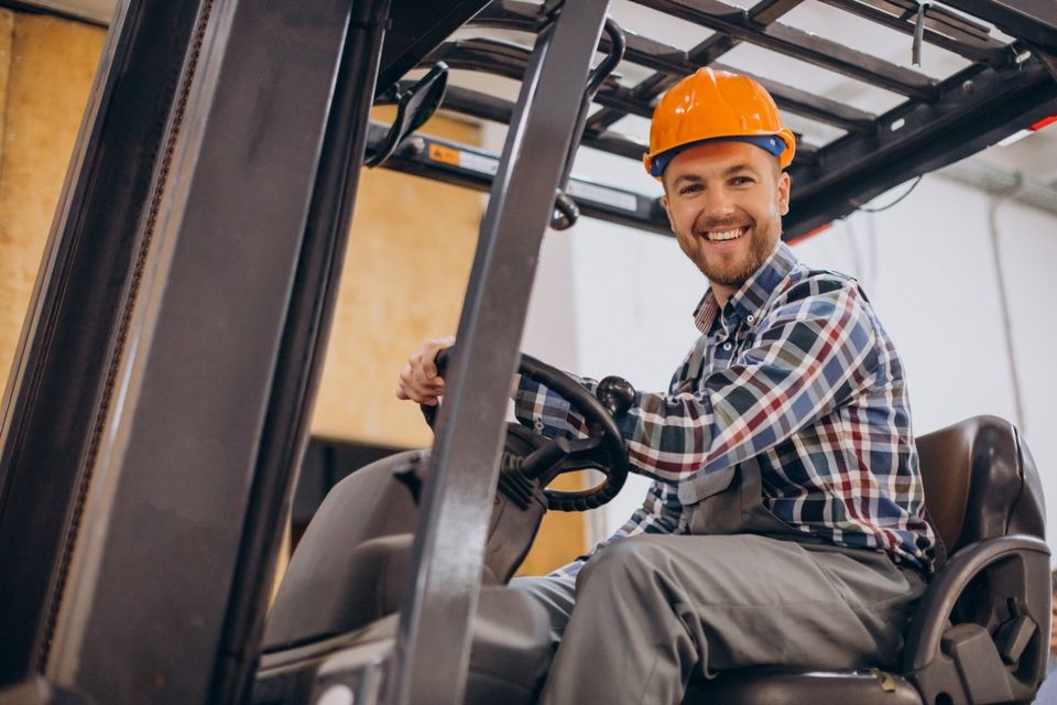 Staplerfahrerposition zu vergeben! - VKH Logistics Dormagen in Neuss