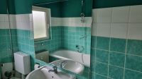 Badewanne, Waschbecken, Toilette und Spiegel zu verschenken Hessen - Bruchköbel Vorschau
