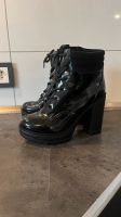 Catwalk Schuhe Stiefeletten Boots HighHeels schwarz Lack 39 Niedersachsen - Nordhorn Vorschau