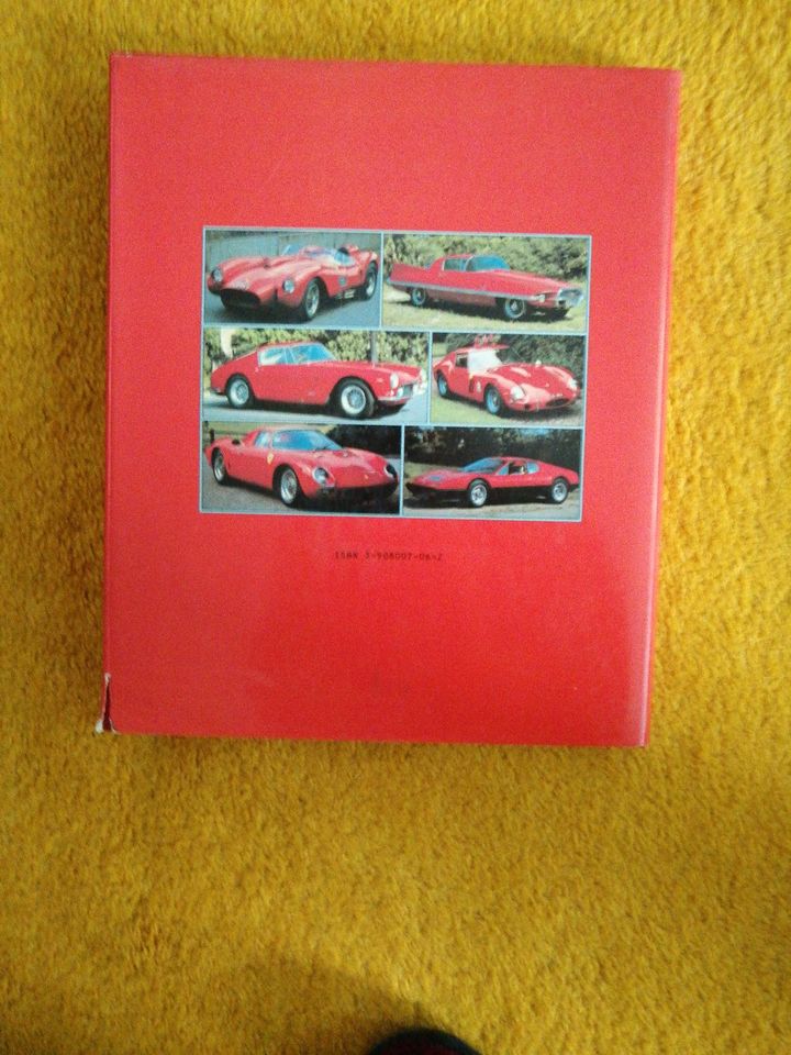 Ferrari - Die Rennsportwagen und die Strassenfahrzeuge - Buch in Berlin