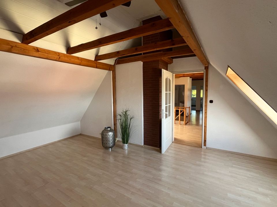 Modern attraktive 3-Zimmer-DG Wohnung mit Harzpanorama in Liebenburg