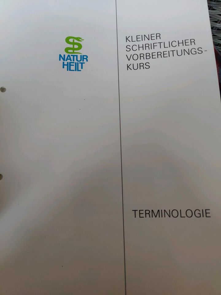 Medizinische Skripten für die Heilpraktiker Ausbildung. in Hamburg