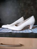 Tamaris Brautschuhe Pumps Größe 40 Nordrhein-Westfalen - Löhne Vorschau