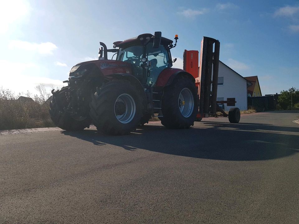 Agrarservice,Schlepper, Erdmulde, Tieflader mieten, Häckselwagen zu vermieten, Silagetransport, Mais transport, Mähen und Mulchen, Güllezubringer in Würzburg