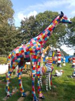 Giraffe Lebensgroß 3,20 m Multicolor Gartenfigur Blickfang Niedersachsen - Varel Vorschau