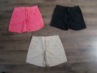 3 Damen Shorts Capri Hose XS 34 Bermudas Damenhose kurz Sommer Nordrhein-Westfalen - Menden Vorschau