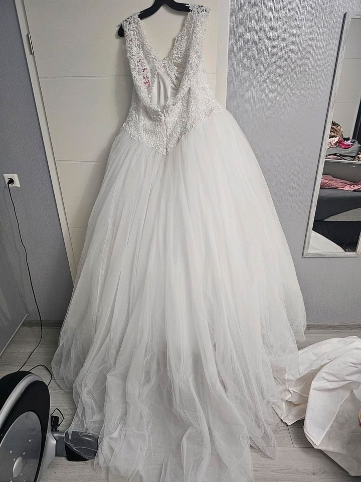 Brautkleid Prinzessin in Krummenau Hunsrück