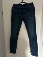 Jungen Jeans Jack & Jones Gr 170 verstellbar Niedersachsen - Burgdorf Vorschau