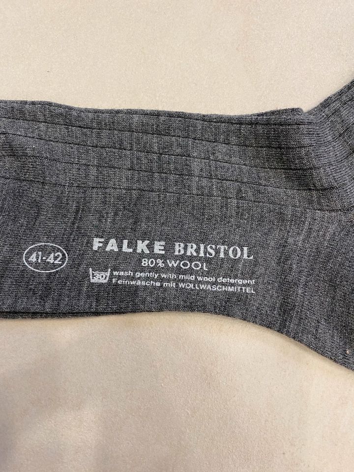 Falke Bristol Socken Kniestrümpfe 41/42 in Seggebruch