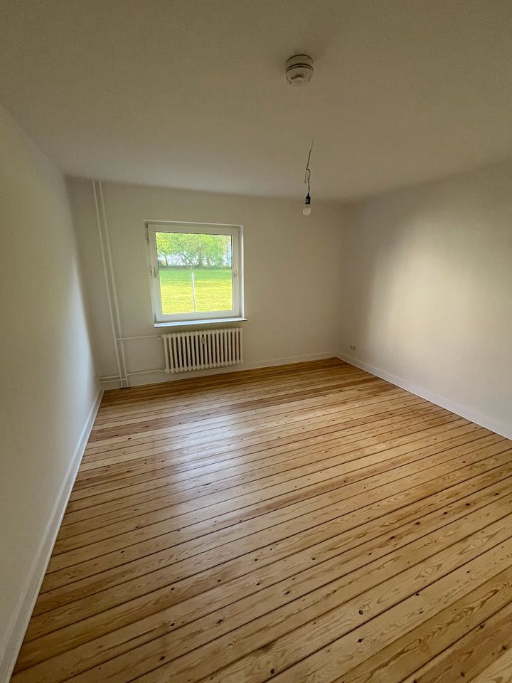 Frisch Sanierte 2 Zimmer Wohnung. in Kiel