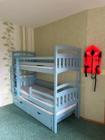 Massivholz Kinderhochbett 3 Betten Schublade NP 849,00 EUR Mecklenburg-Strelitz - Landkreis - Neustrelitz Vorschau