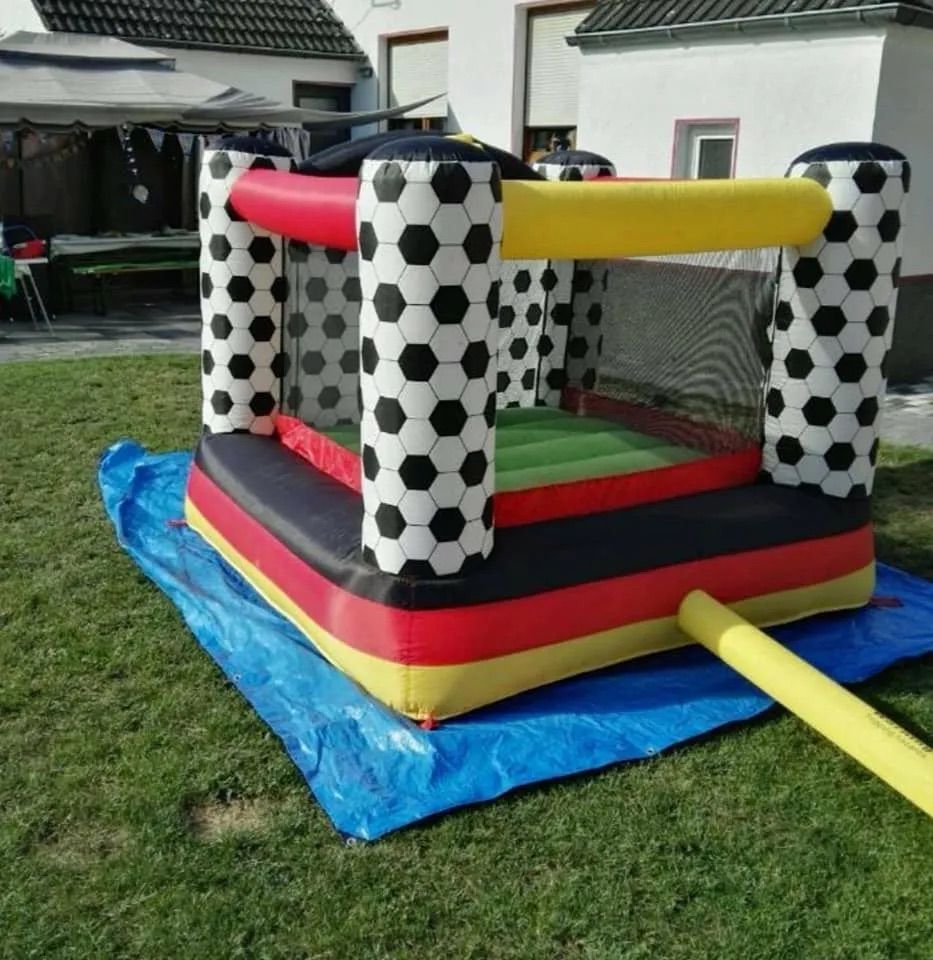 Hüpfburg Fussball, Kindergeburtstag, Feier, Indoor/Outdoor mieten in Herne