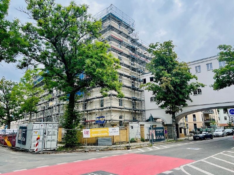 BELIEBTES STRIESEN -  MODERNES WOHNEN MIT EINBAUKÜCHE IM SANIERTEN ALTBAU in Dresden