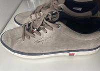 Graue Herrenschuhe von Tommy Hilfiger Niedersachsen - Hatten Vorschau