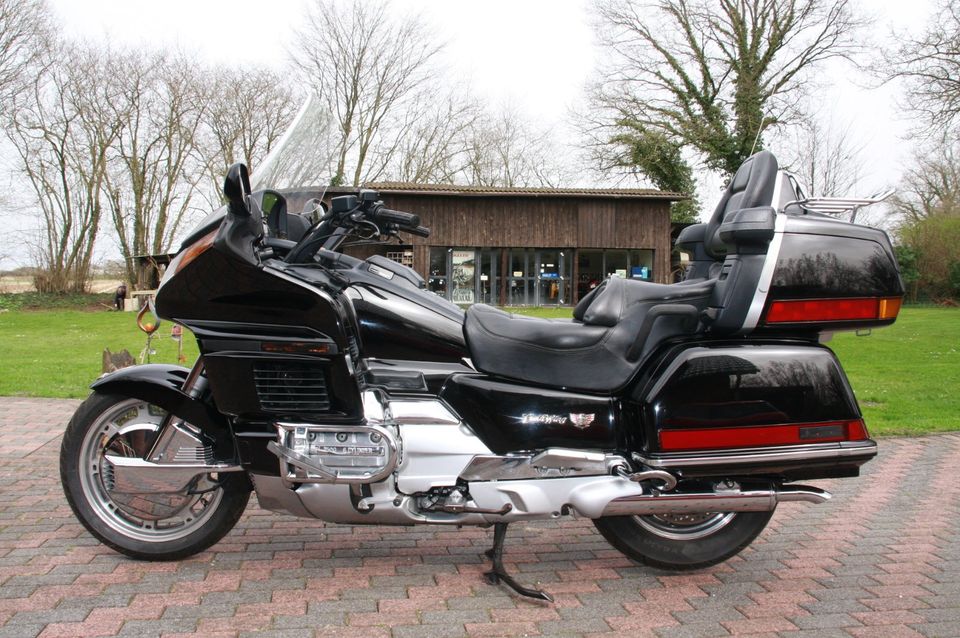 Honda Gold Wing Aspencade Erstbesitzer mit 18600 Meilen in Haale