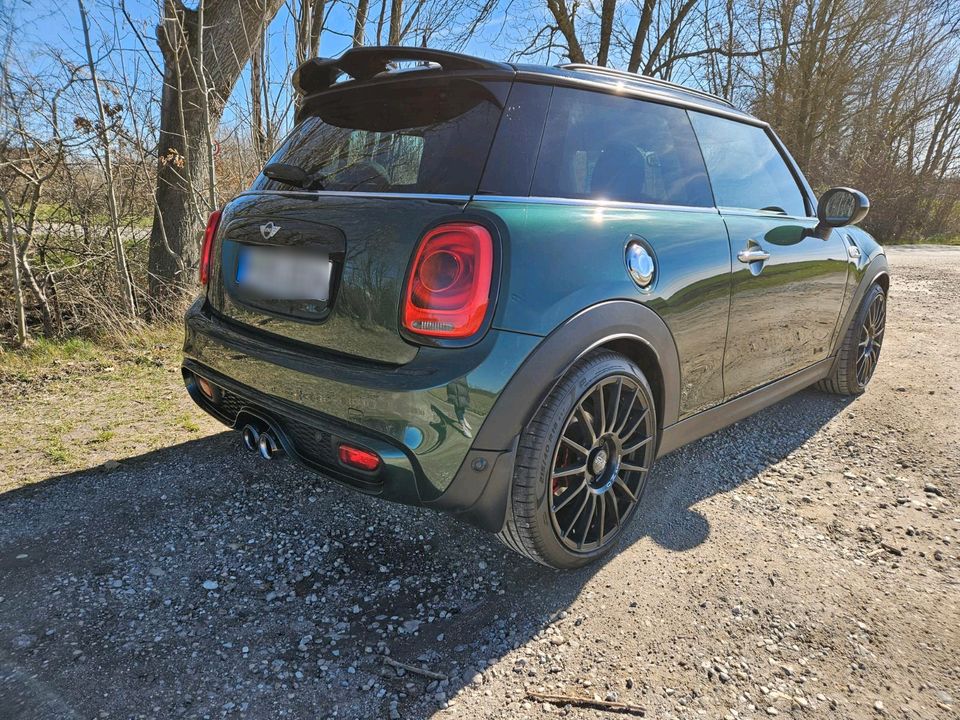 Mini Cooper S in Hallbergmoos