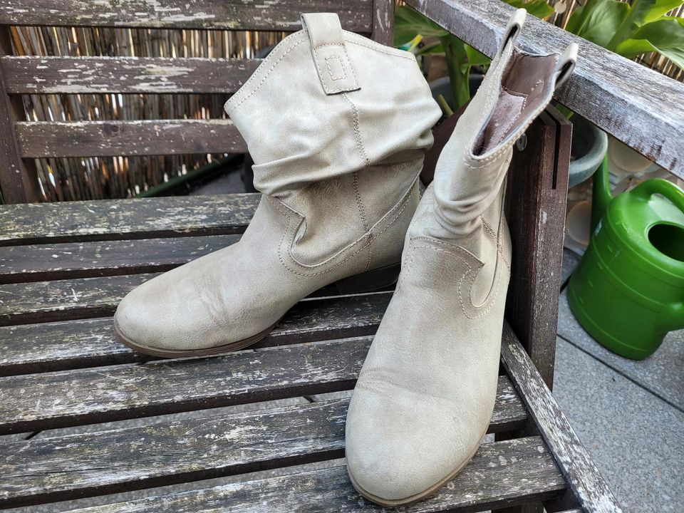 Cowboy Stiefel/Stiefelette, Mädchen/Damen Gr. 38 in Niedersachsen -  Bodenwerder | eBay Kleinanzeigen ist jetzt Kleinanzeigen