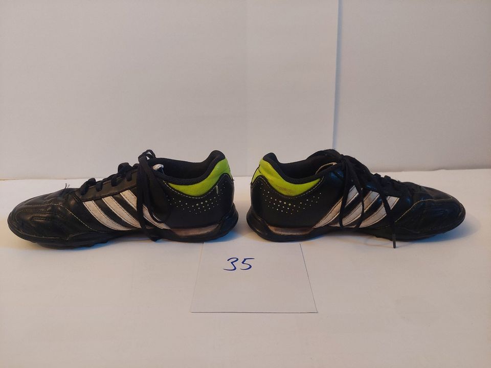 Fußballschuhe Adidas Stollenschuhe Kunstrasen Halle35u. 35,5 in München