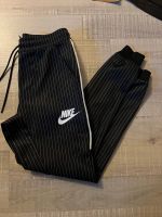 Nike Jogginghose  XS Niedersachsen - Wunstorf Vorschau