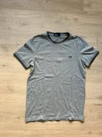 Fred Perry Tshirt grau Sachsen - Delitzsch Vorschau