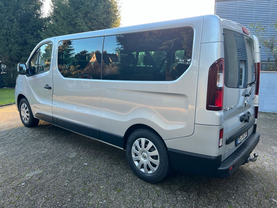 Renault Trafic Grand Combi L2 145 dCI AHK2,2to MWST in Hilden