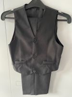 Anzug 3-Teile schwarz Gr 8 / 128/134 Jacket, Hose Weste Hessen - Wiesbaden Vorschau