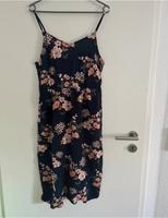Vila Damen Sommerkleid Blumenmuster dunkelblau Gr. 40 Sachsen - Chemnitz Vorschau