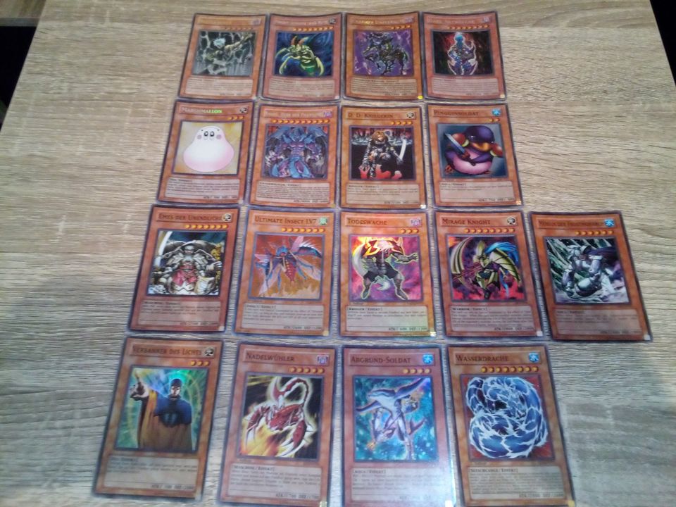 Yu Gi Oh Karten aus der Zeit wo das Spiel noch Spaß gemacht hat! in Dessau-Roßlau