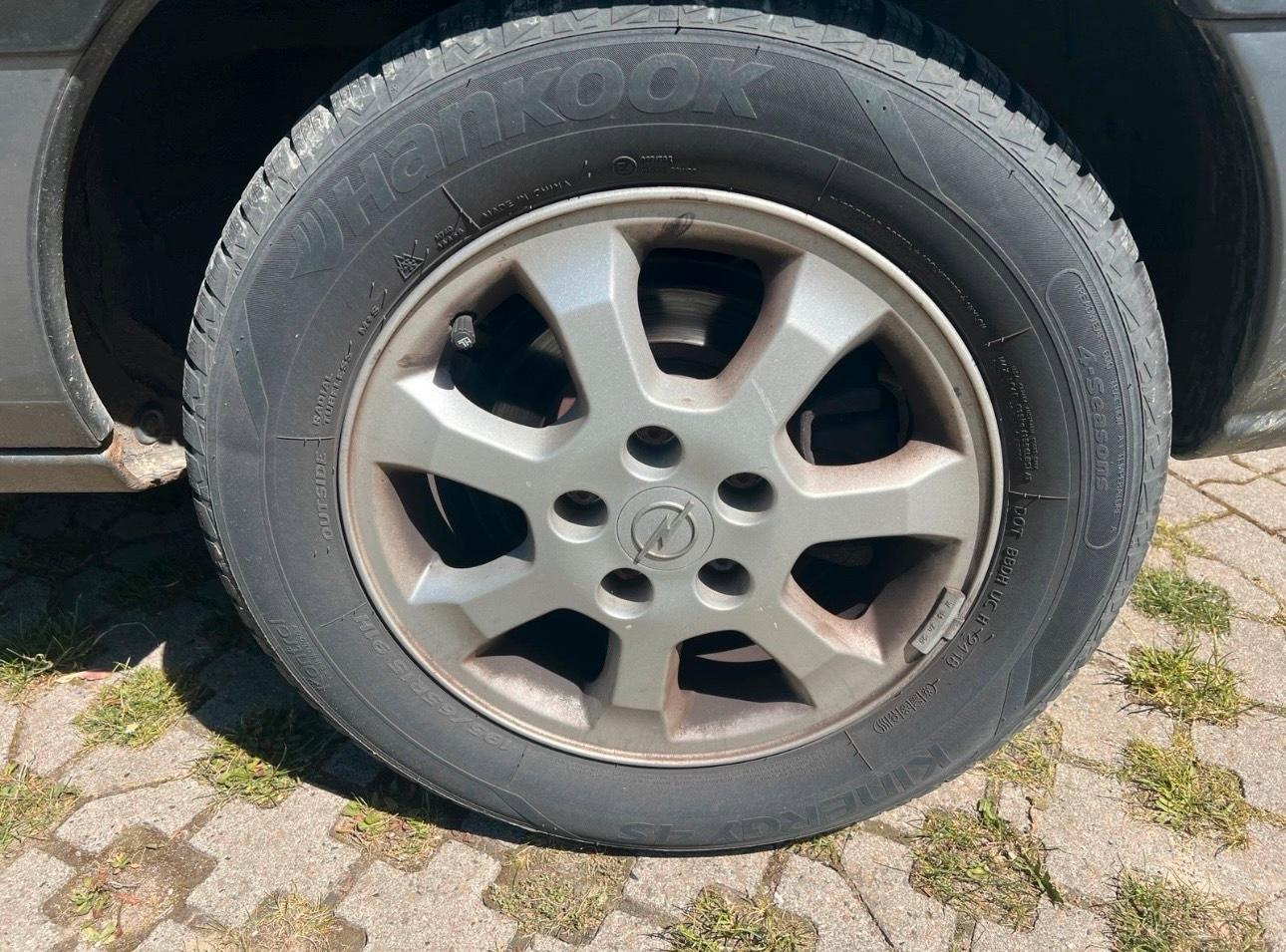 Abbildung des Autos Opel Zafira A (7 Sitzer)