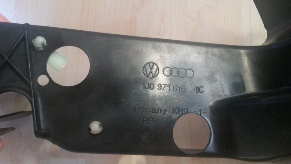 Kabelführung Kabelschacht Motorraum VW Audi Seat Skoda in Denklingen