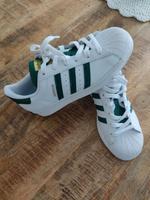 Adidas Superstar weiss dunkelgrün 38 Baden-Württemberg - Ludwigsburg Vorschau