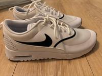 Nike air max Thea in weiß Berlin - Mitte Vorschau