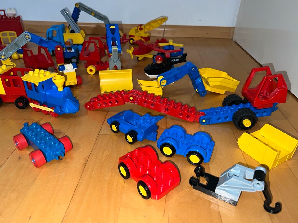 Riesige Lego Duplo Sammlung (viele Fahrzeuge, Kräne, Zootiere) in Saulheim