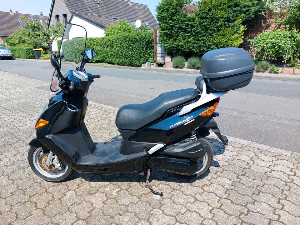 Gepfegter 125ccm Roller in Moers