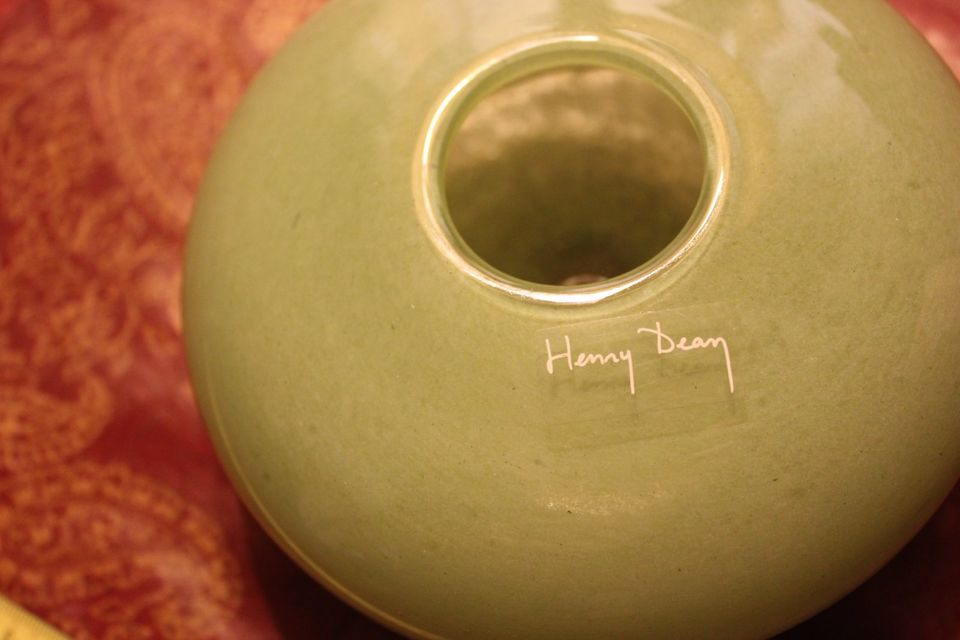 Henry Dean Vase Glas Hell Grün Vase handgefertigt Sehr gut erhalt in Berlin