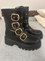 Buffalo Boots mit Schnallen Größe 41 Baden-Württemberg - Aalen Vorschau