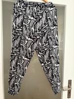 Neuw. Blue Motion Sommerhose schwarz weiß Gr. M Gr. 40 / 42 Stuttgart - Bad Cannstatt Vorschau