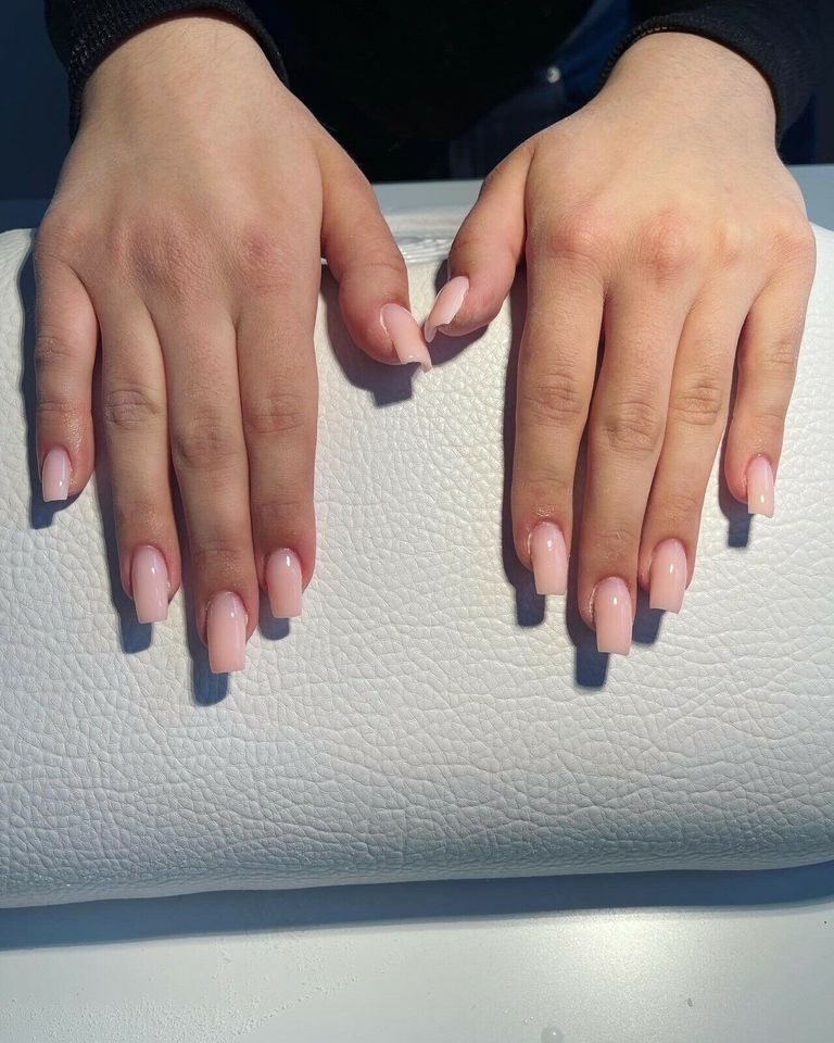 Nageldesign - Gelmodellage - Nagelmodellage- Gelnägel in Mülheim (Ruhr)