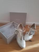 Pumps mit Riemchen Größe 40 Tamaris Neu Hessen - Kirchhain Vorschau
