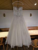 Neues weißes Brautkleid Hochzeitskleid mit Schleier in Größe 40 Bayern - Eggolsheim Vorschau
