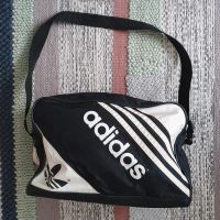 Adidas Tasche Umhängetasche Vintage 90er Jahre Retro 90s Hannover - Linden-Limmer Vorschau