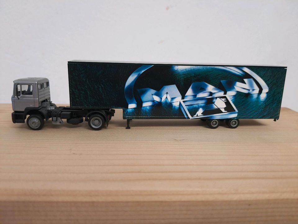 Herpa MAN Modellauto LKW in Ebeleben