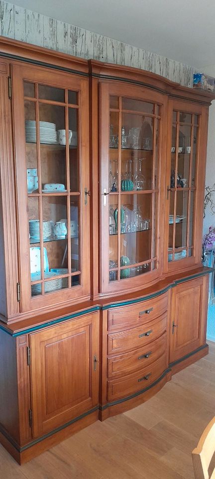 Buffetschrank in Oberdreis