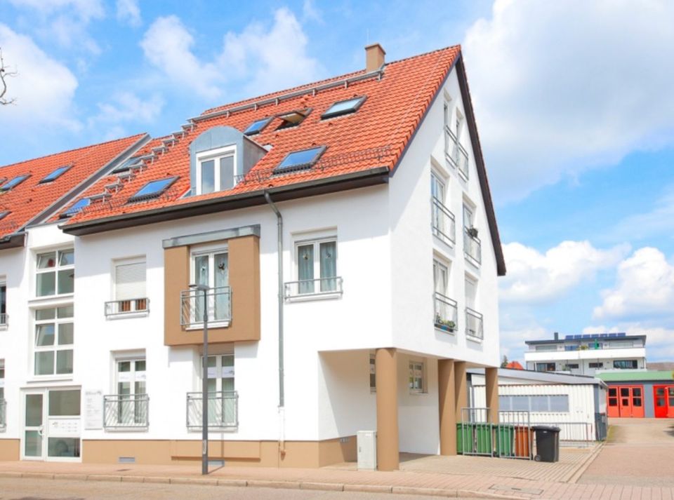 2 Zimmer Wohnung, Stadtmitte, neu renoviert in Bühl