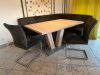 Sitzecke mit ausziehbaren Tisch und zwei Stühlen Niedersachsen - Zetel Vorschau