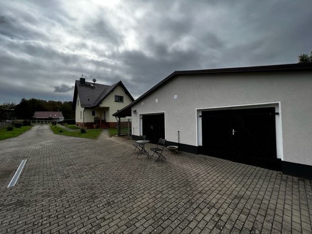 Gepflegtes EFH und Bungalow am Nordrand des Naturparks Märkische Schweiz sucht neue Eigentümer! in Ihlow