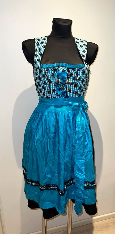 Schönes blaues Country Line Damen Dirndl blau Gr. 40 in Stuttgart