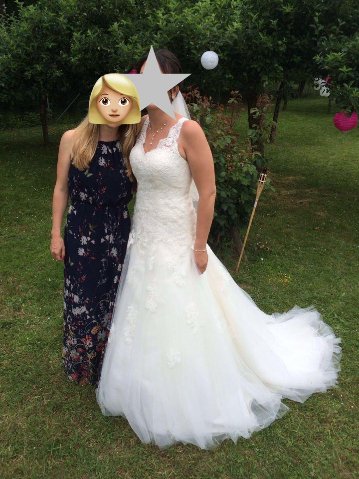 Brautkleid / Hochzeitskleid mit Unterrock Modeca Größe 40 in Bingen
