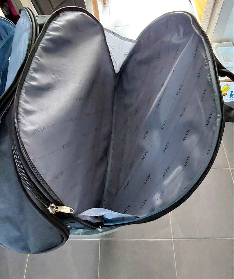 Alpe Reisetasche Reisetrolley mit Teleskopgriff Farbe Schwarz in Schwerte